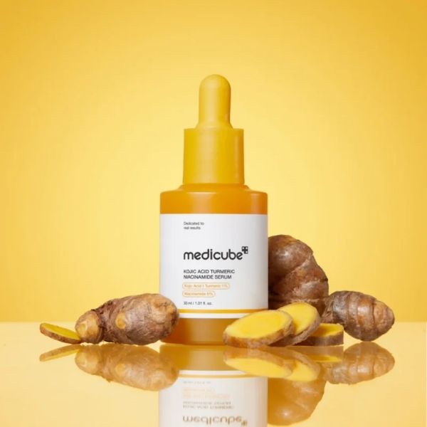MEDICUBE Kojic Acid Turmeric Niacinamide Serum 30ml - Imagen 3